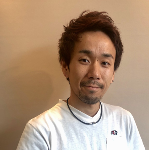 スタイリスト