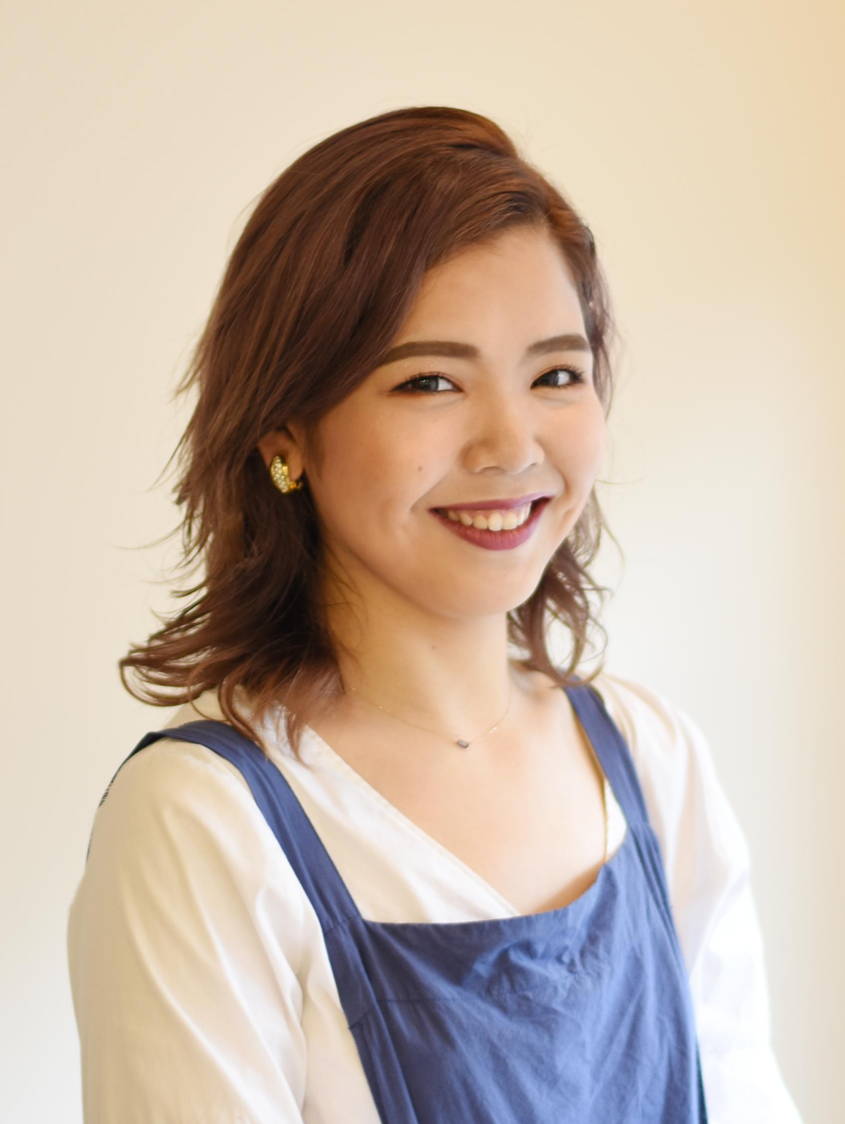 MANAMI（assistant）/　関西美容専門学校
