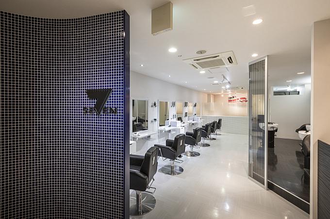 Men's Salon SEVEN