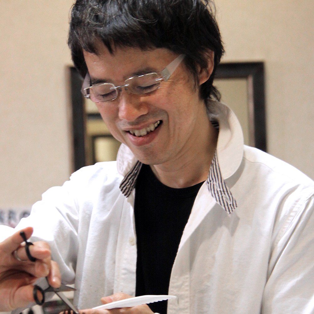 初めまして 代表 長谷川です。