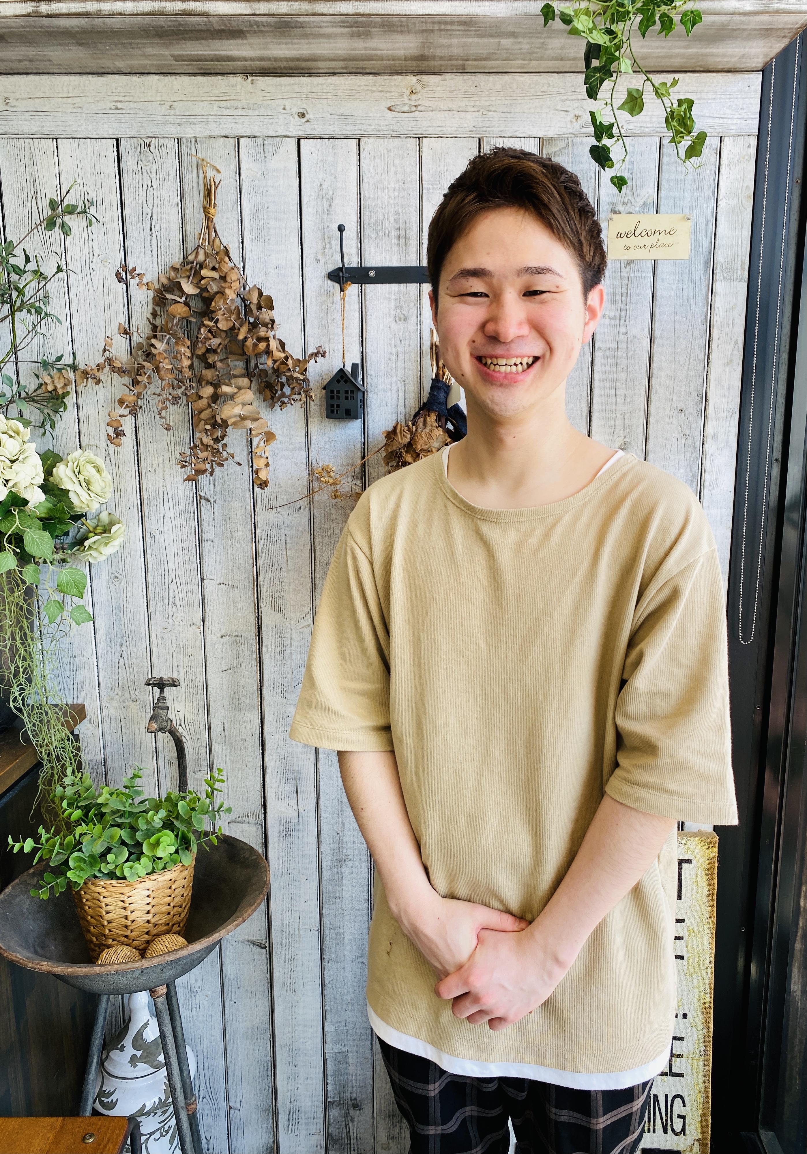 国際理容美容専門学校卒/入社3年目/内山晴貴