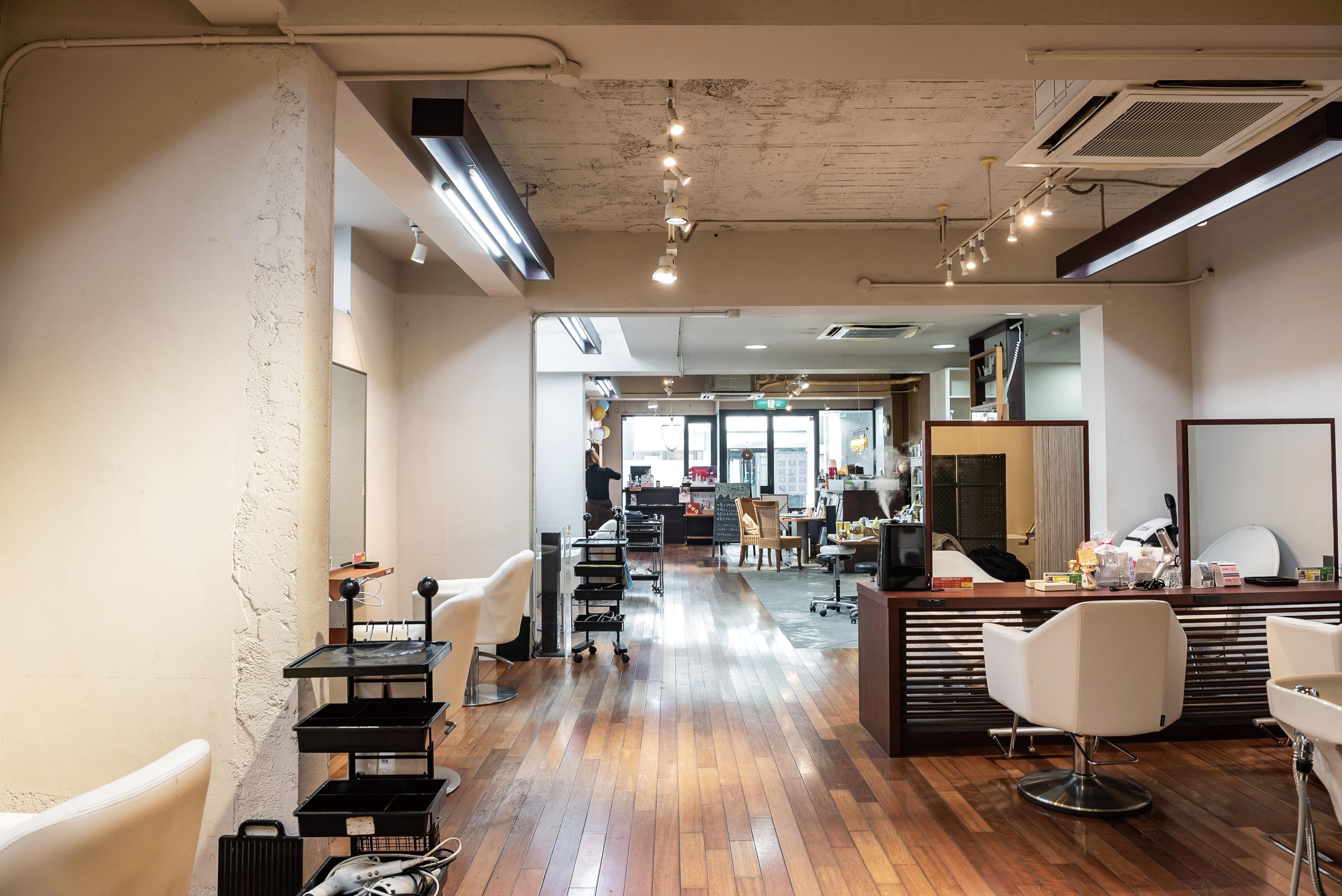 SARA 徳山店☆アシスタント。